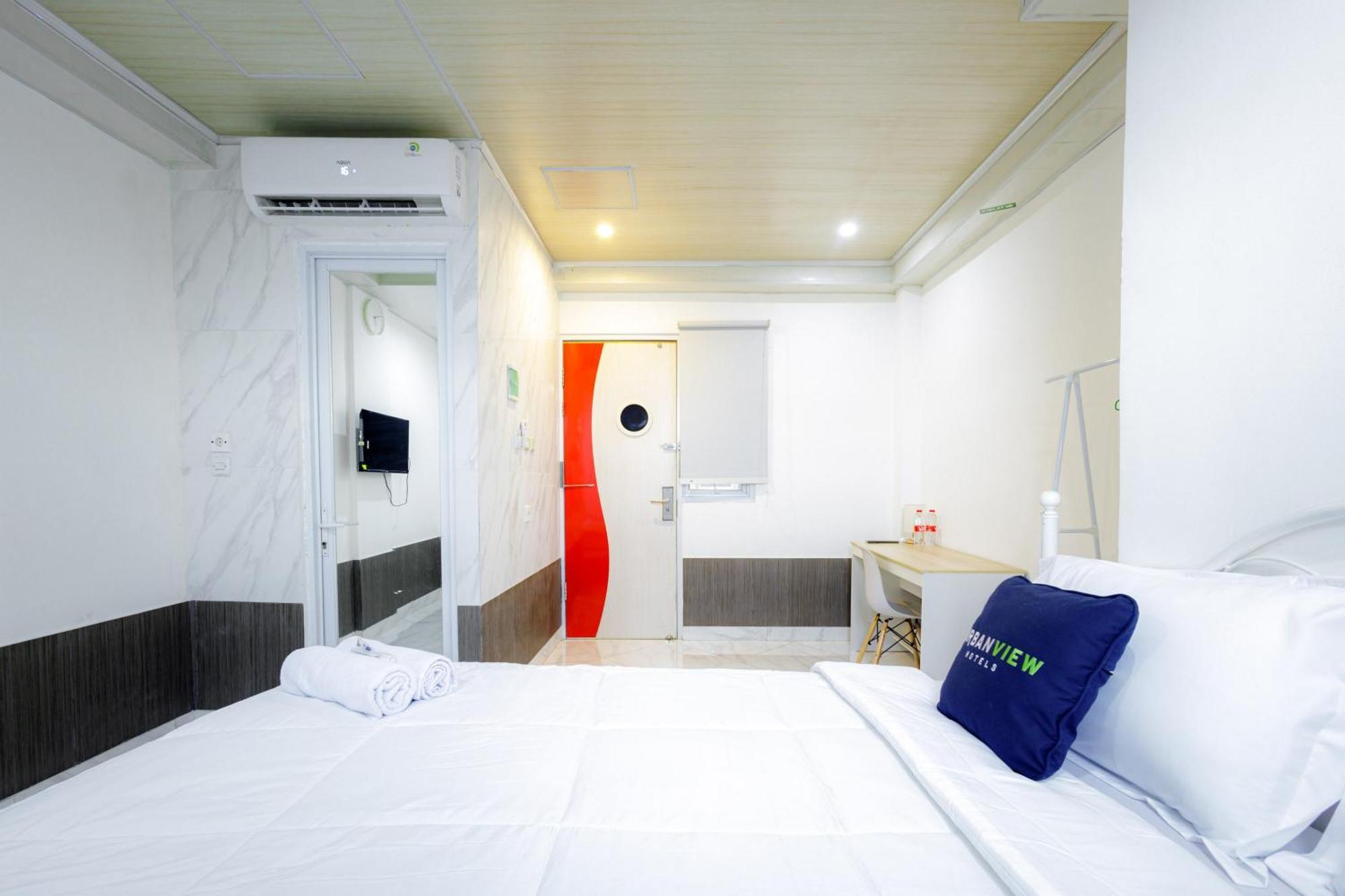 Urbanview Hotel Kota Tua 雅加达 外观 照片